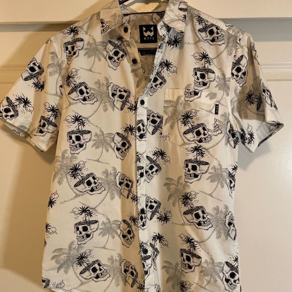 WXYZ Men's Casual Button Down - Picture 1 of 3